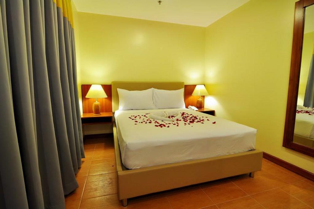 The Well Hotel Cebu Exterior foto