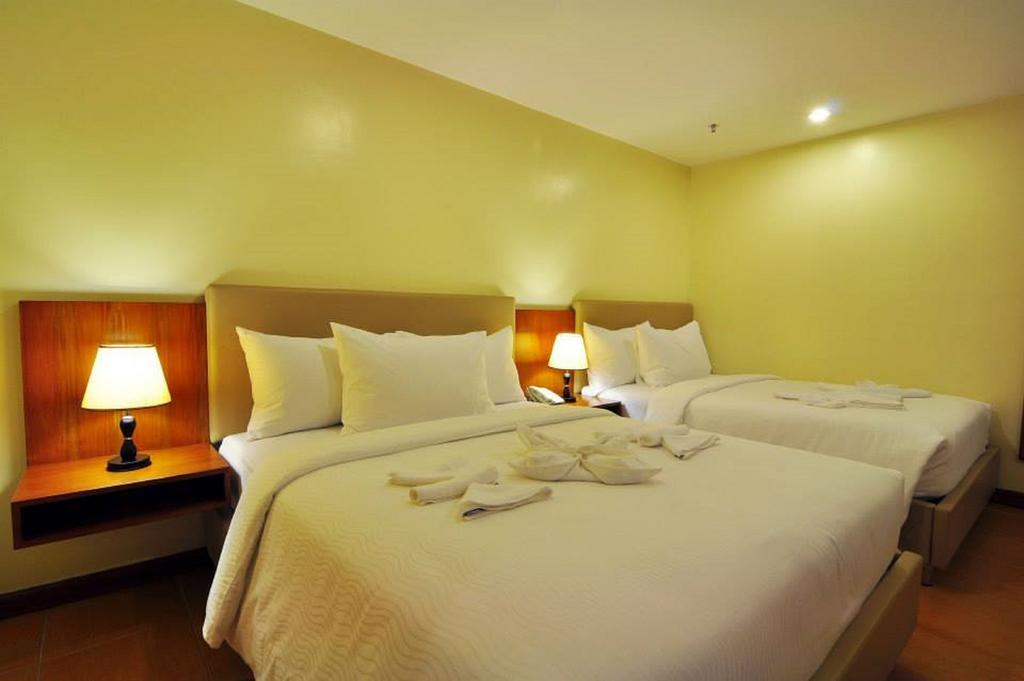 The Well Hotel Cebu Exterior foto
