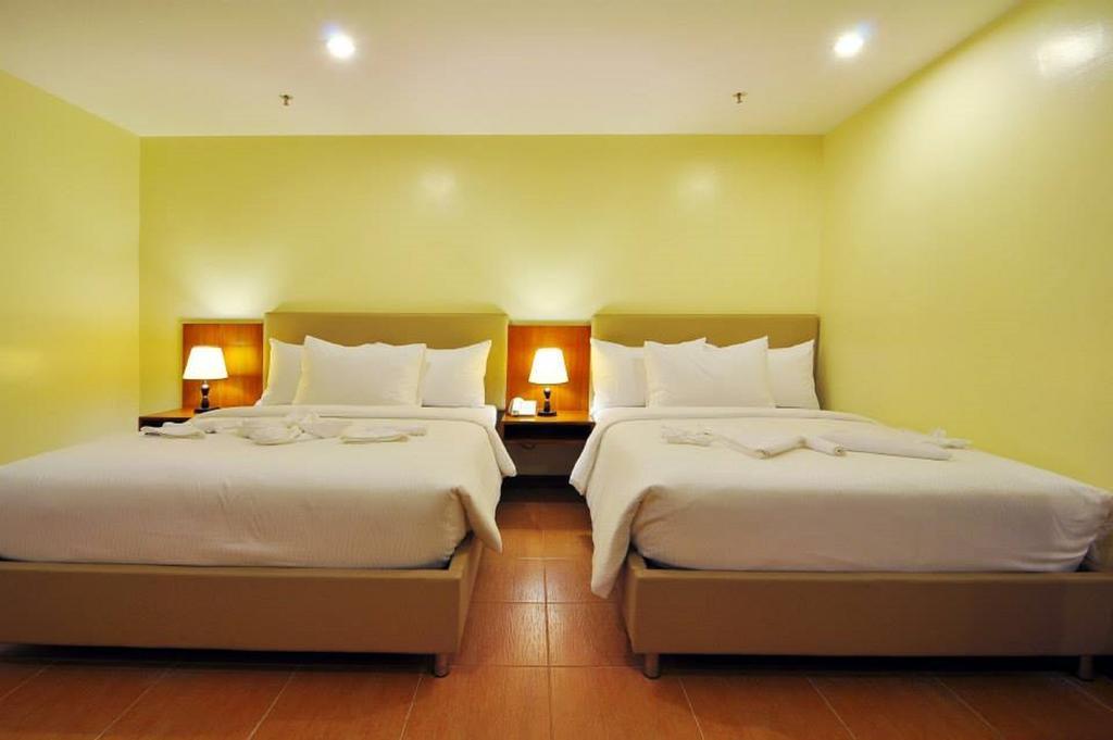 The Well Hotel Cebu Exterior foto